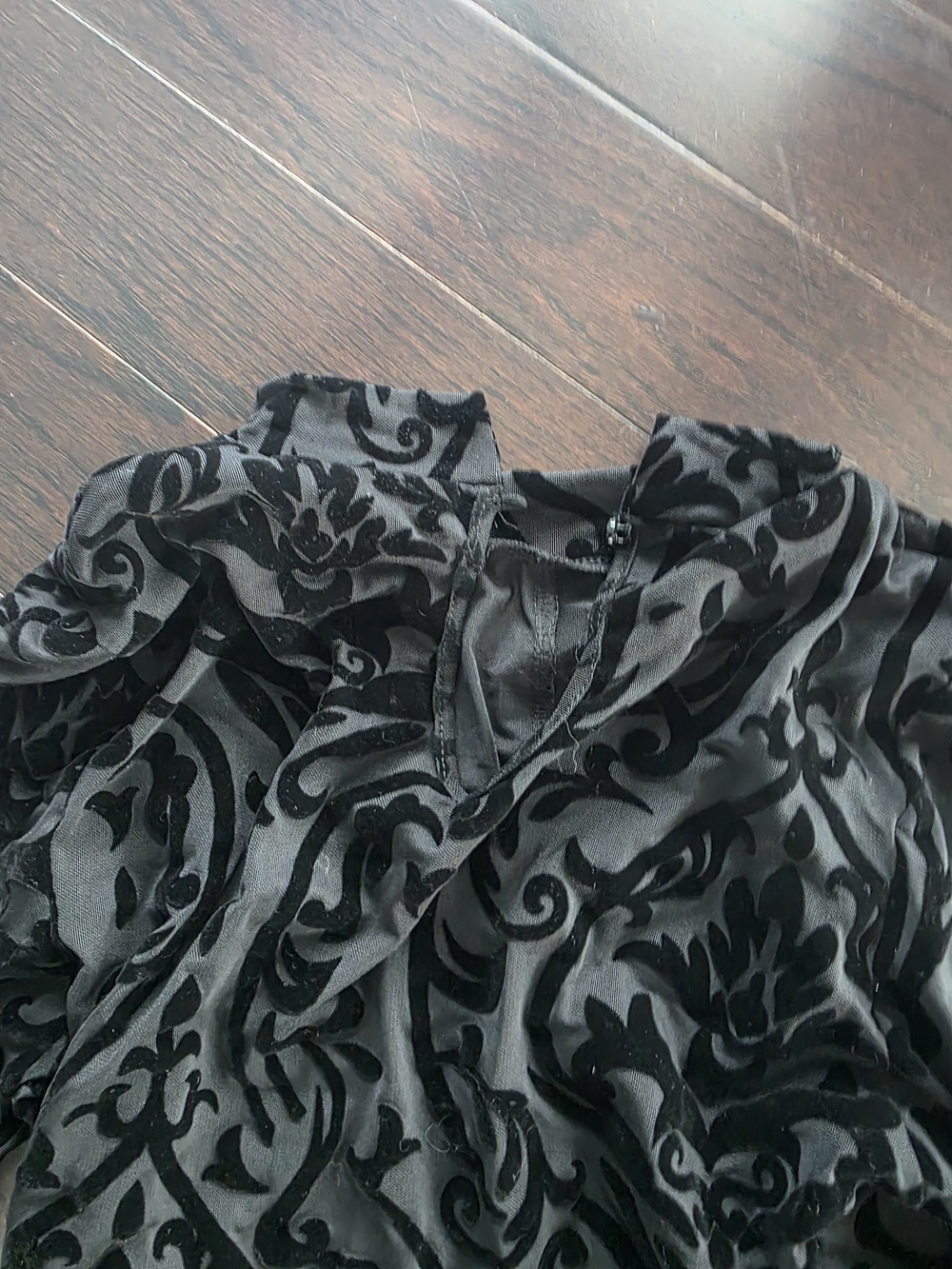 Sheer Velvet Burnout Black Long-Sleeve Bodysuit - Picture 8 of 8